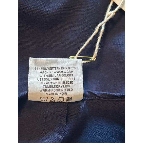 NWT Catalyst Navy Blue Scrub Top Pullover V-Neck Pockets Size Large - Picture 5 of 6